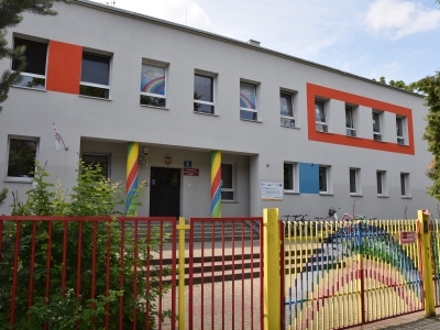 Samorządowe Przedszkole nr 123, ul. Miechowity 4 - remont instalacji elektrycznej w gabinecie pedagoga z malowaniem i inne prace remontowe