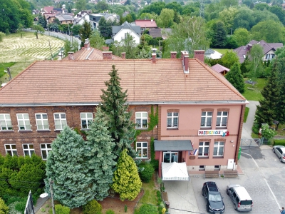 Samorządowe Przedszkole nr 33, ul. Rżącka 1 - remont dachu wraz z obróbkami blacharskimi i remontem kominów