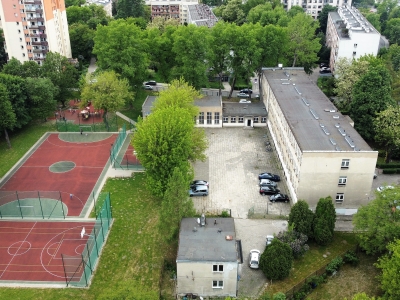 Szkoła Podstawowa nr 95, ul. Wileńska 9B - remont łazienki